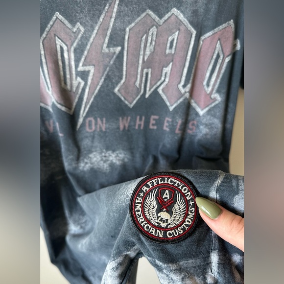 Affliction - Picture 4 of 4